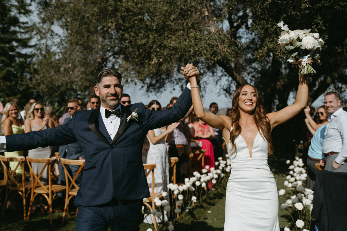 Jessica & Dave's Wedding Day at Tivoli Italian Villa Wedding Venue in Fallbrook, California by Vivian Fox Photography | Luxury Wedding & Elopement Photographer based in Southern California,