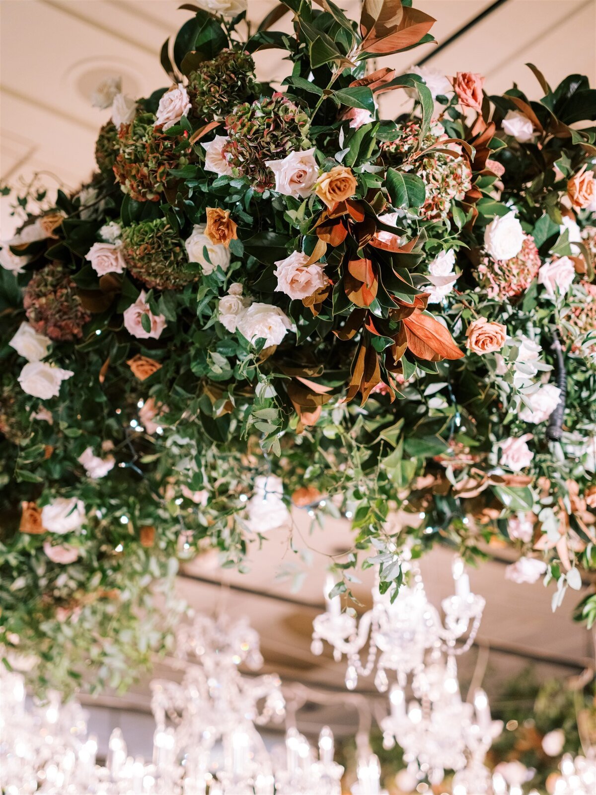 Up close picture of the floral arrangement at the wedding at the Peninsula Chicago.
