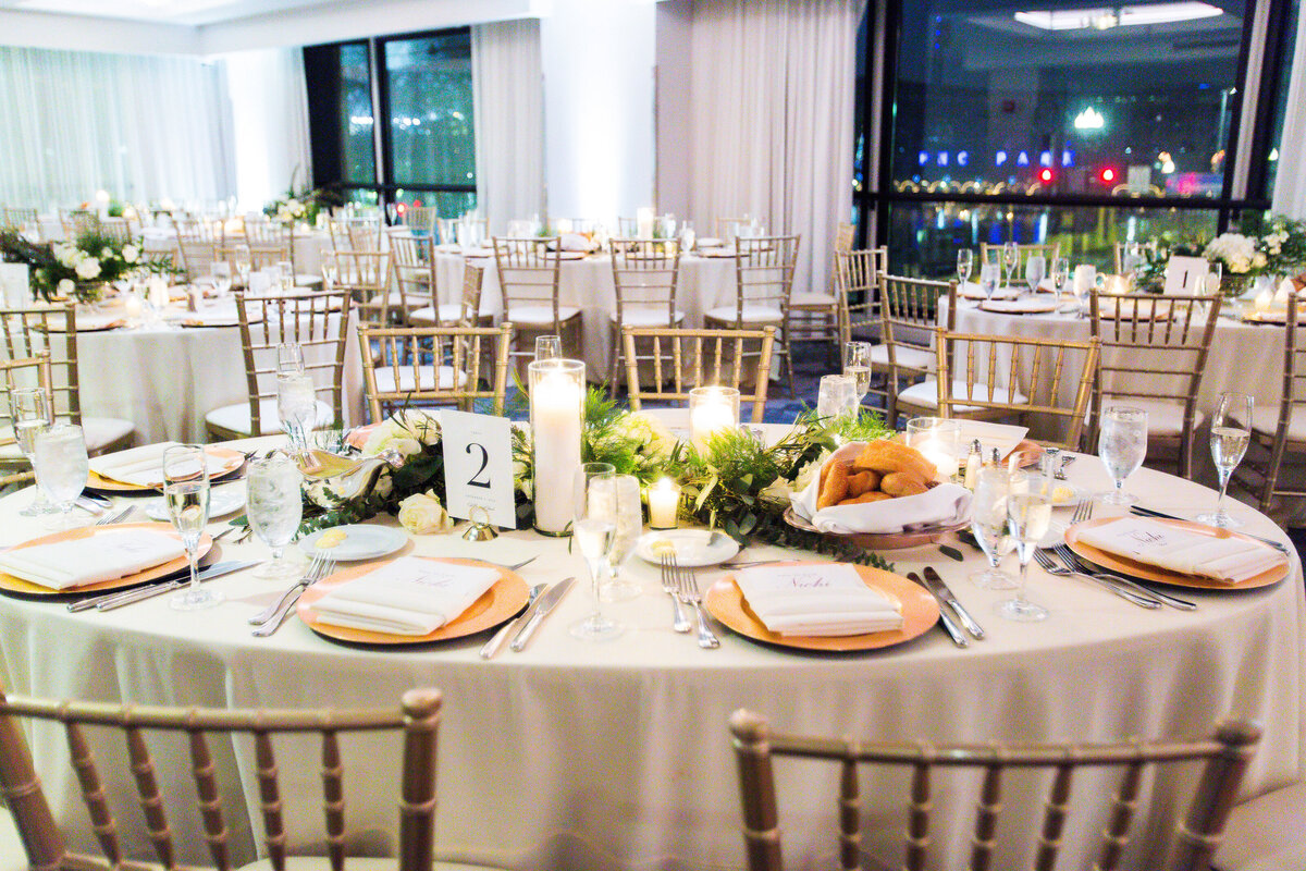 dinner reception setup at renaissance pittsburgh