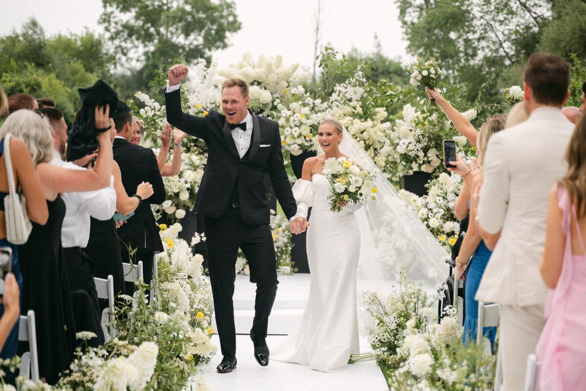 515-Harding-Waterfront-Estate-Toronto-Canada-Claire-Lawson-Crouse-Wedding-37