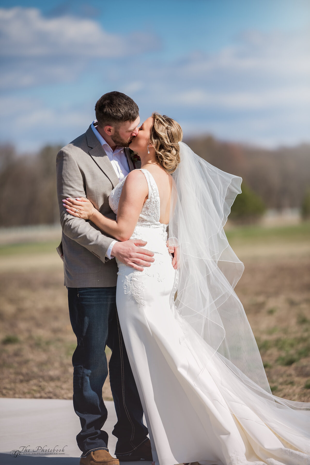 TP5_3443-Full sun, wedding, Godox, Birchwood Meadows, Michigan, Ohio, Photographer, Nikon Z6ii