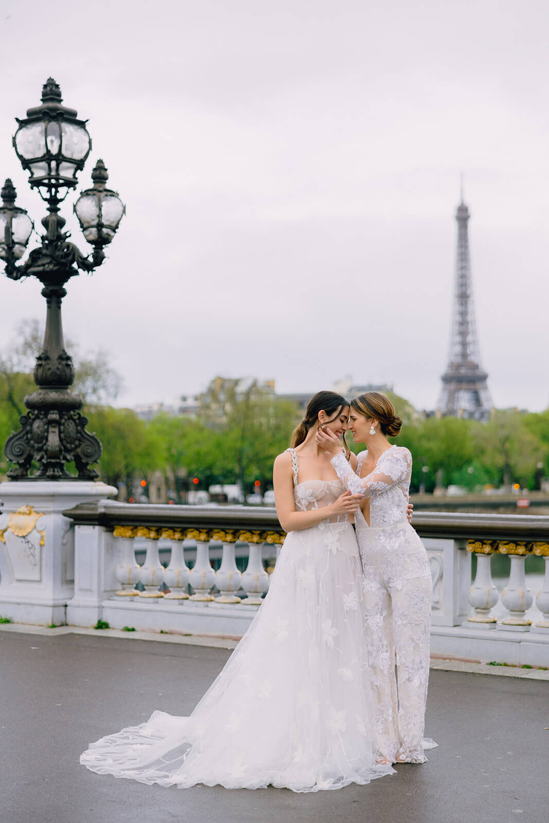 Paris-Elopement-Larisa-Shorina-Photography-le-Prive-Collective-37
