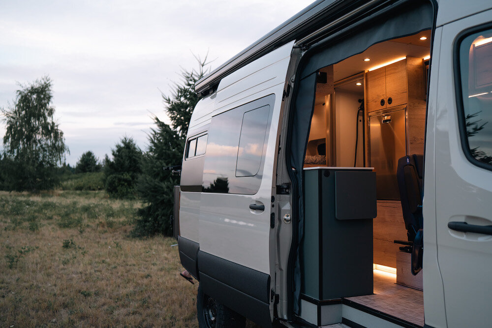 2_ViaViator_BenchmarkVehiclesViaViator_BenchmarkVehicles_DSC5432