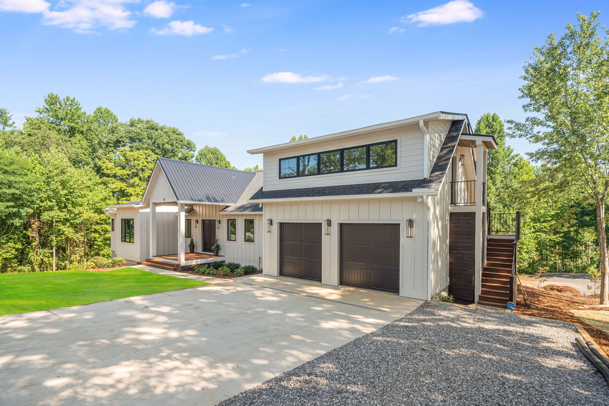 2-web-or-mls-18-baxter-woods-ln