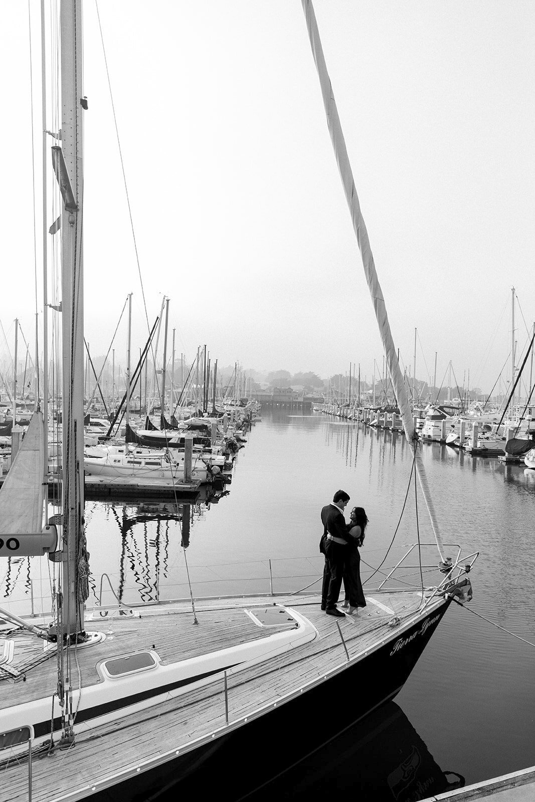 luxury-yacht-monterey-wharf-engagement-37