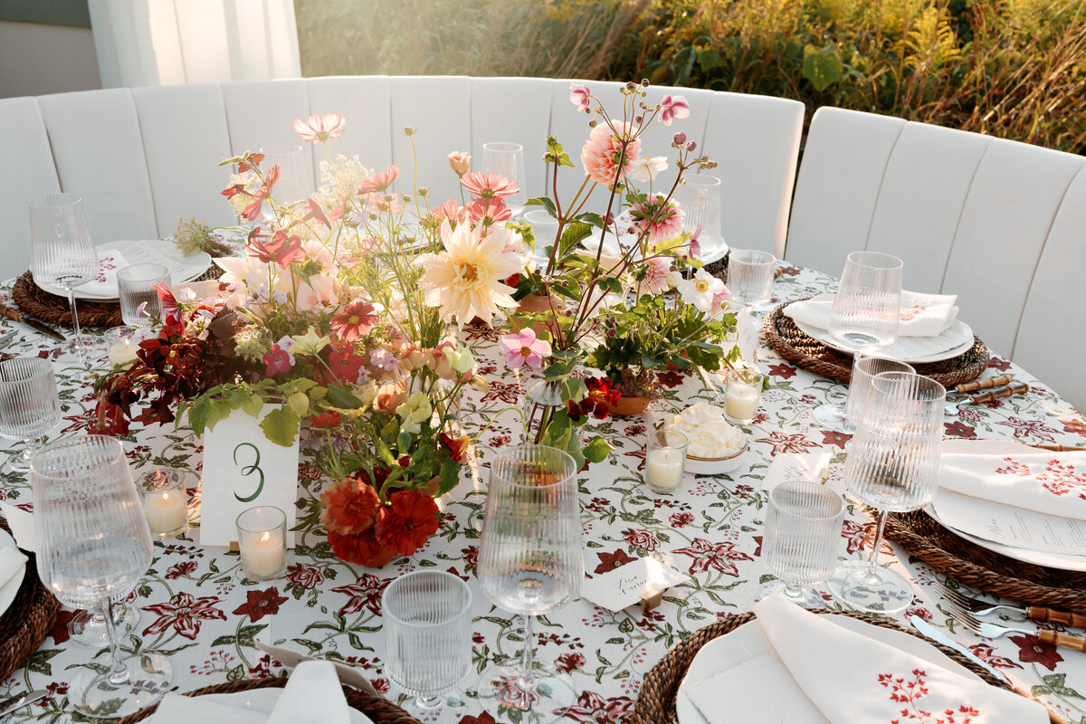Marthas-vineyard-wedding-planner-kg-events-design-luxury-destination-weddings-private-events-corporate-events-aquinnah-ma-event-designer-outermost-inn-outdoor-tented-wedding-reception-black-frame-tent-69