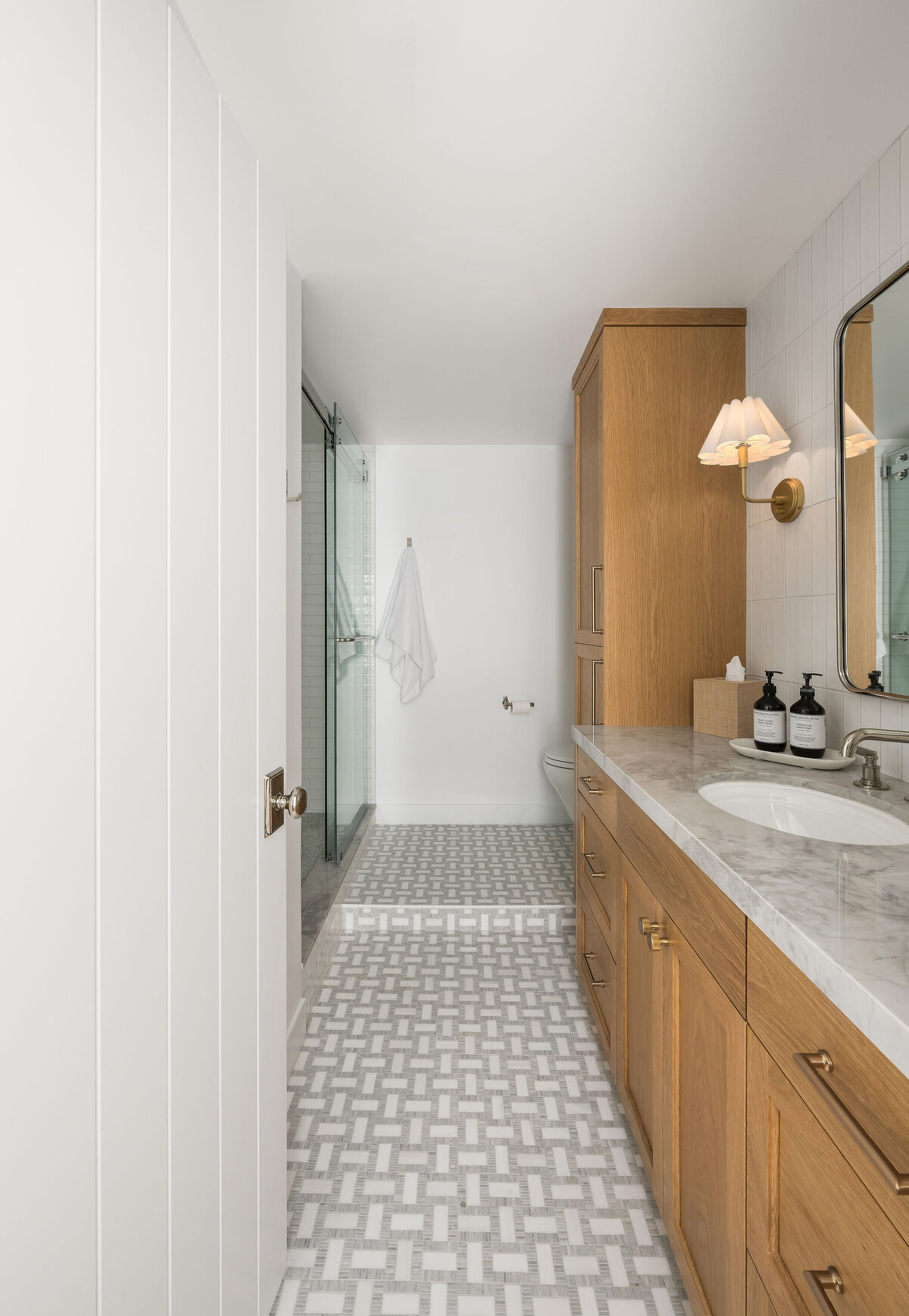 09-22-25_B56_1710AvenidaDelMundo8295