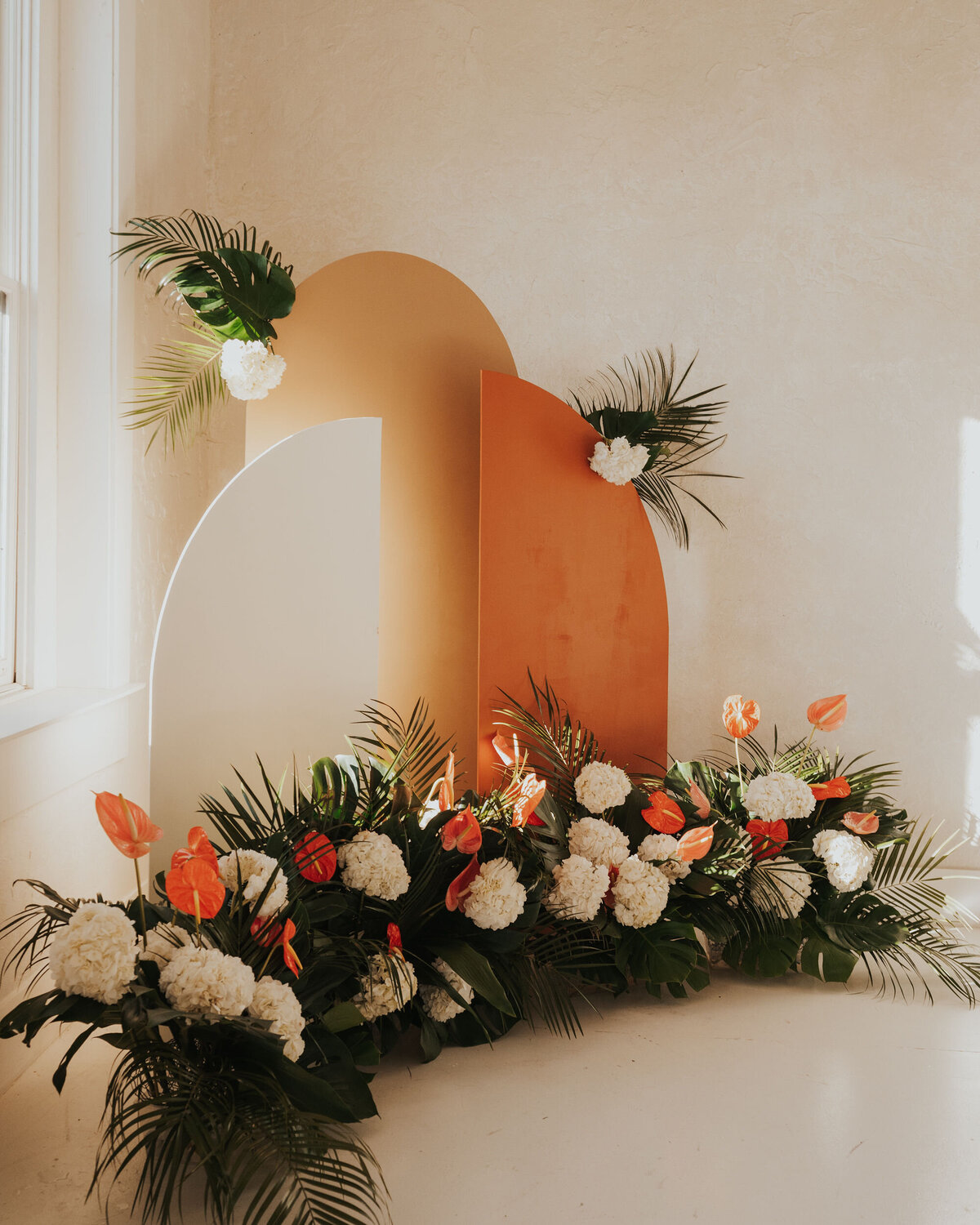 tropical-wedding-flowers-bridal-bouquet-tropical-editorial-florals-atlanta-georgia-wedding-florist_03