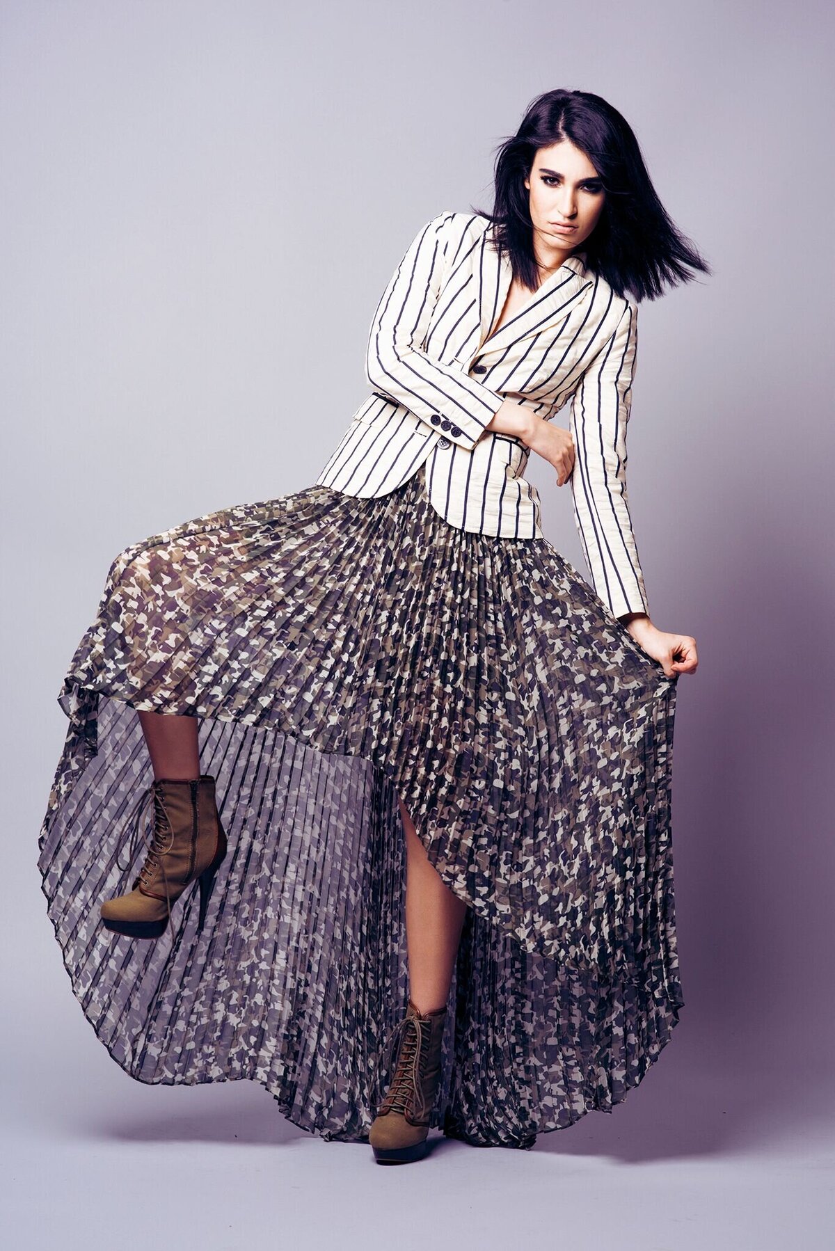 Editorial-fashion-model-movement-skirt