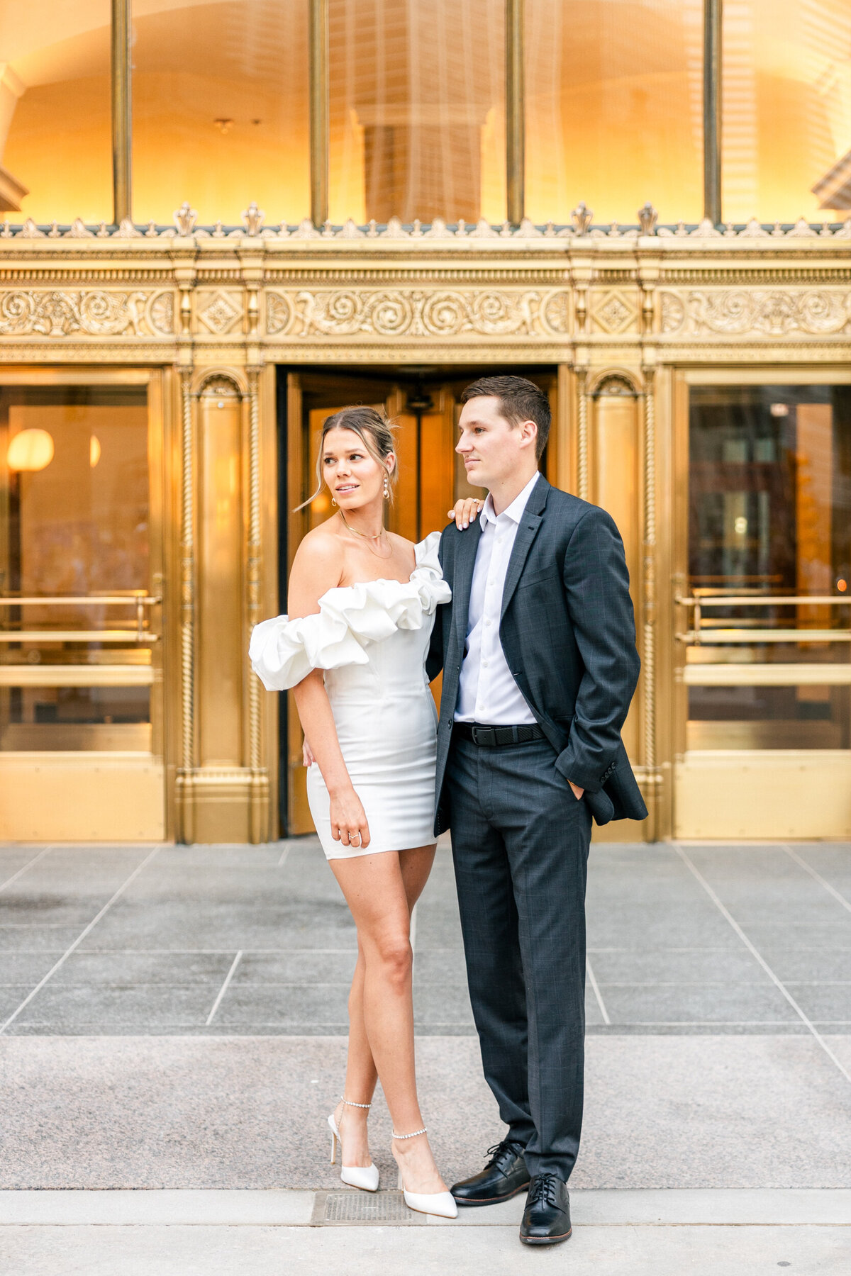 Lexi Benjamin Photography_Classy Chicago Engagement-13