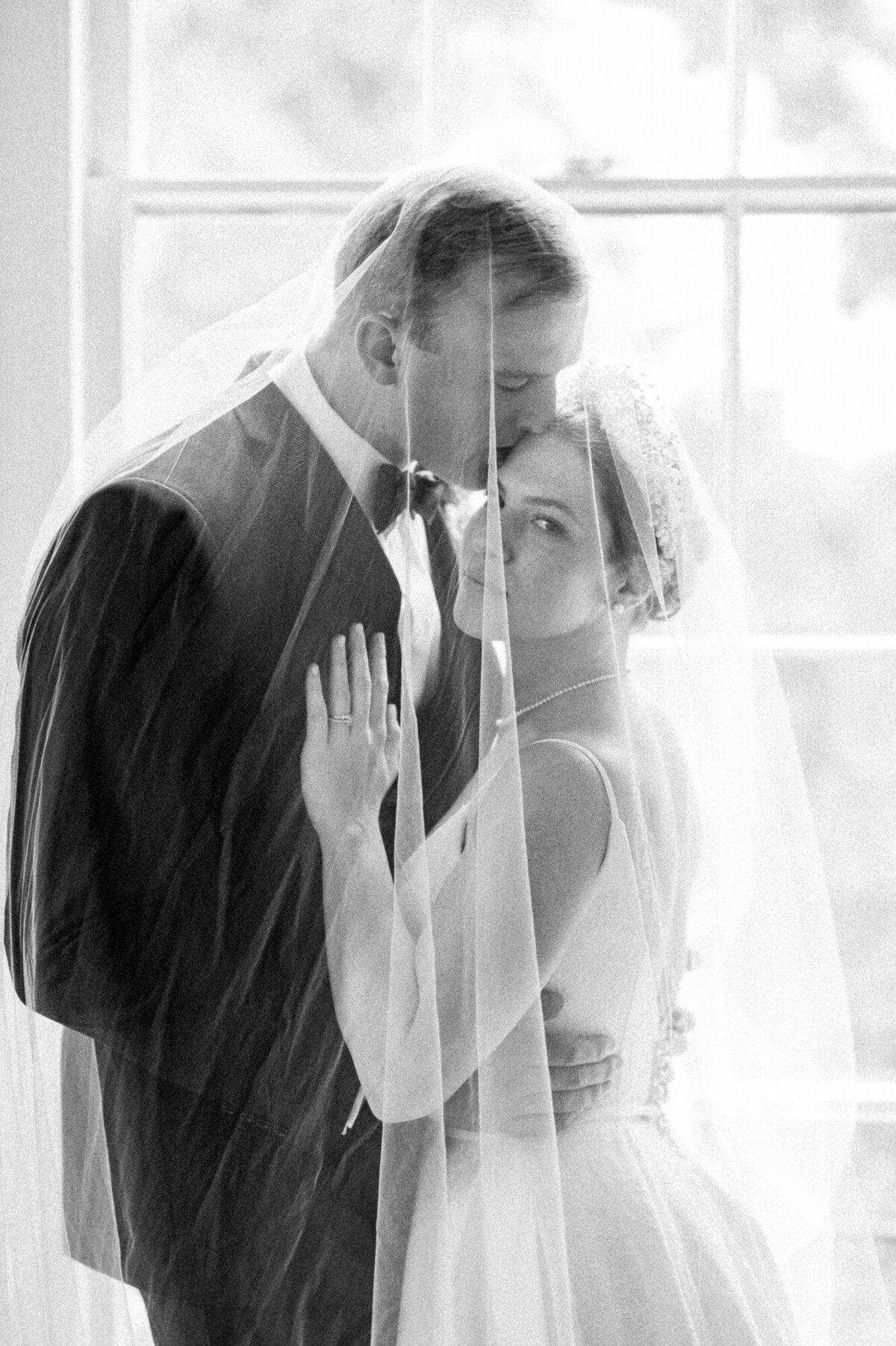 Farmington Country Club Wedding Photographer - Hunter and Sarah Photography-78