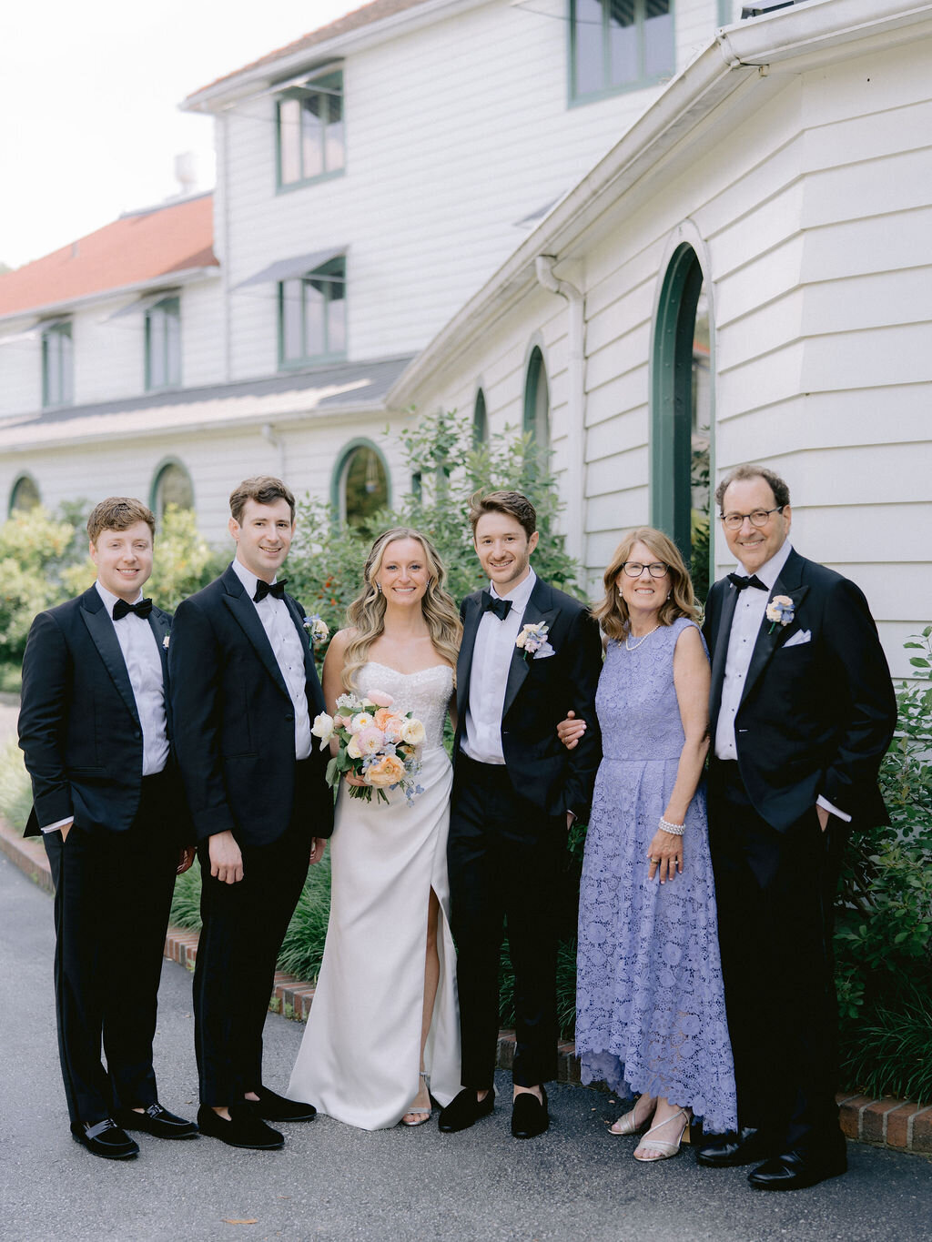 NikkiSanterre_EastCoastLuxuryWeddingPhotographer_TidesInnWedding_Katie&Greg-210