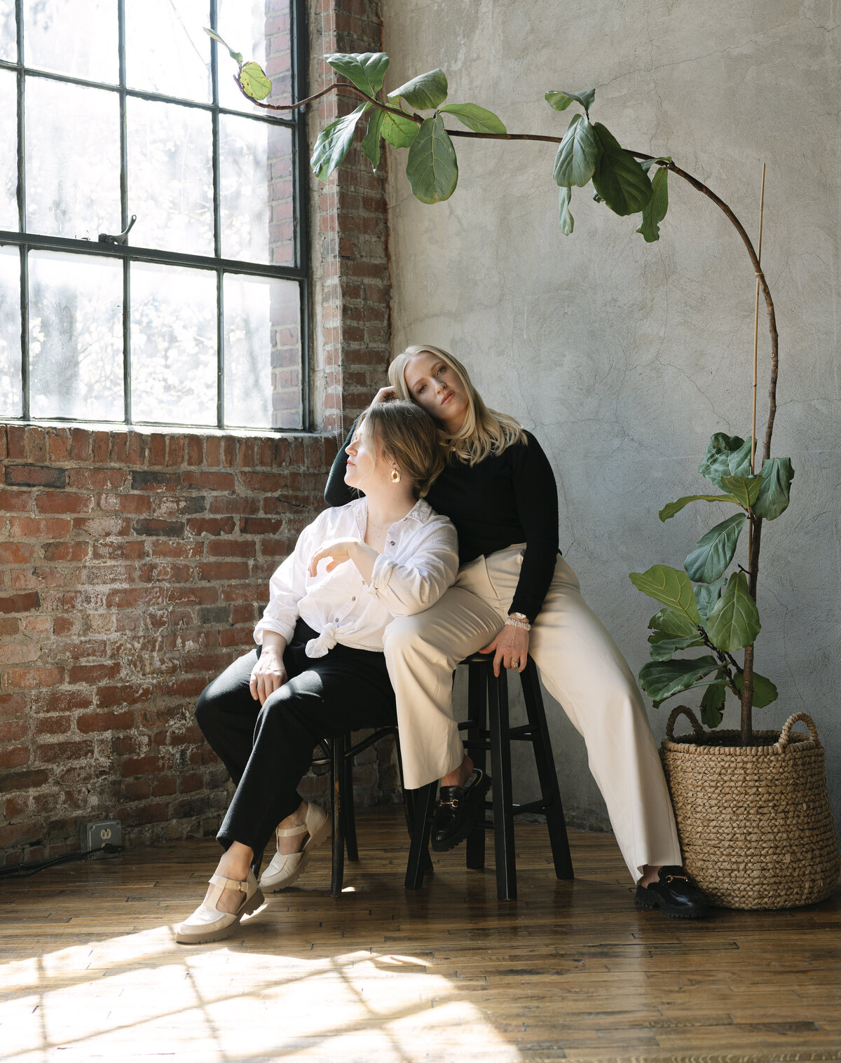 girlsatflourishnashvilleinteriorsphotographer-201179