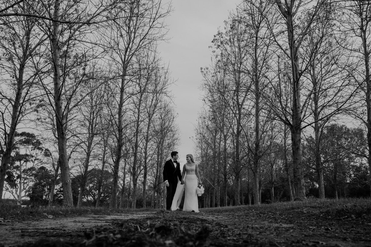 simone-brendan-voyager-estate-margaret-river-wedding-freedom-garvey-photographer-024