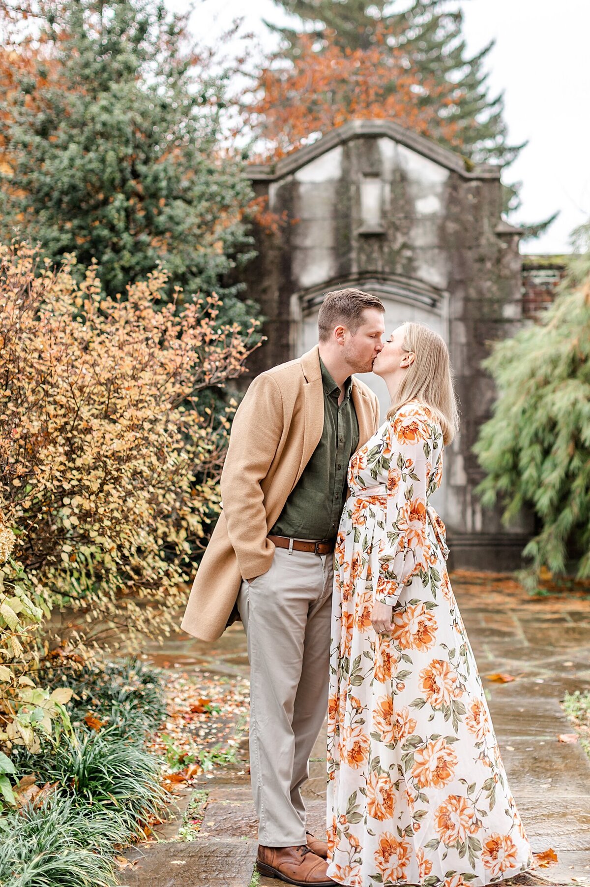 Pittsburgh-Mellon-Park-Fall-Engagement_0013