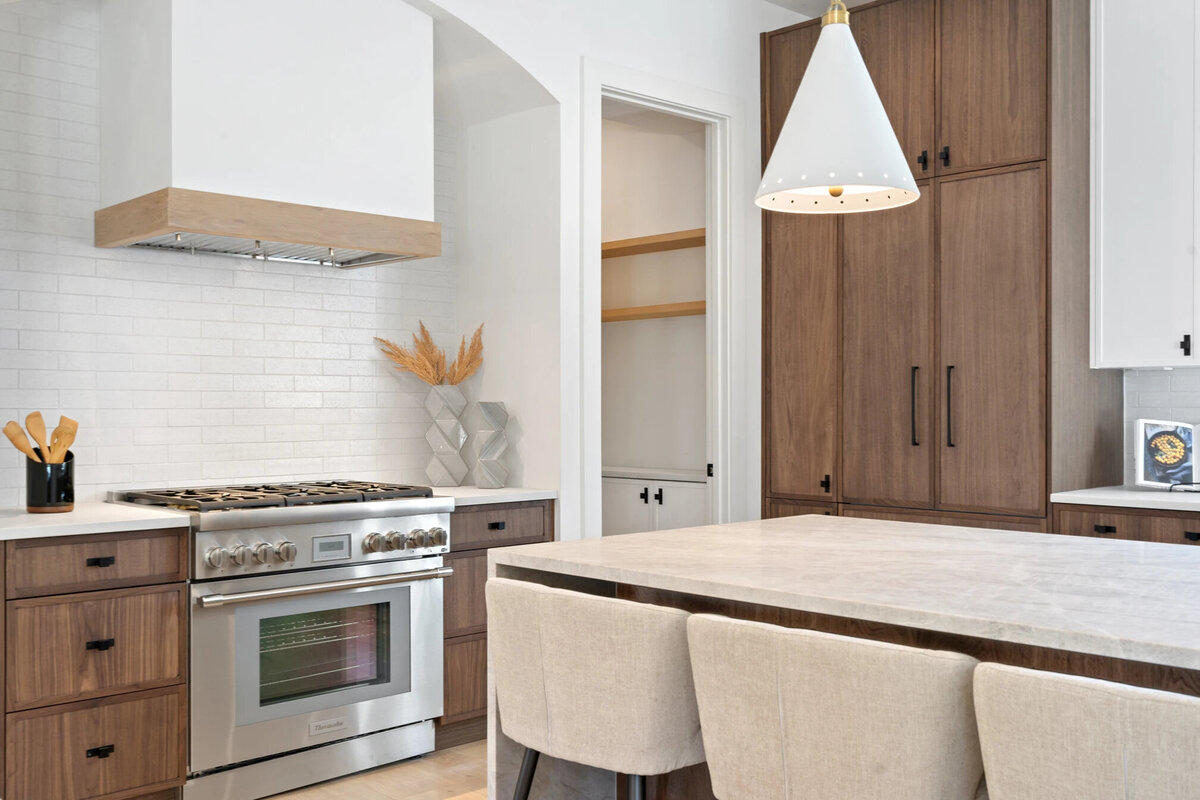 5505-woodrow-ave-kitchen-4