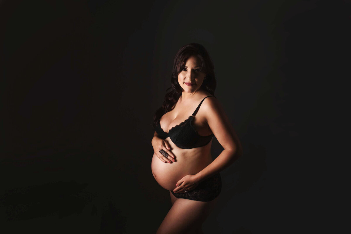 Studio Maternity Edit 32