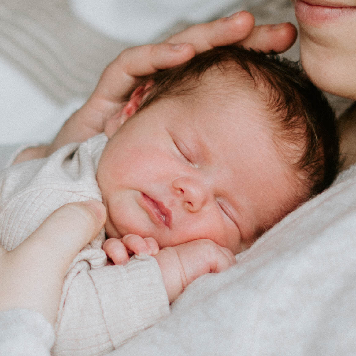 2024 Webseite Neugeborene Portrait Porträt Fotograf Aachen Fotostudio Babyfotos Newborn © Sarah Thelen-7