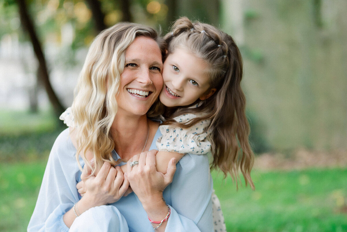 20241005_mom-with-kids-session_central-pa_0015-Retouched