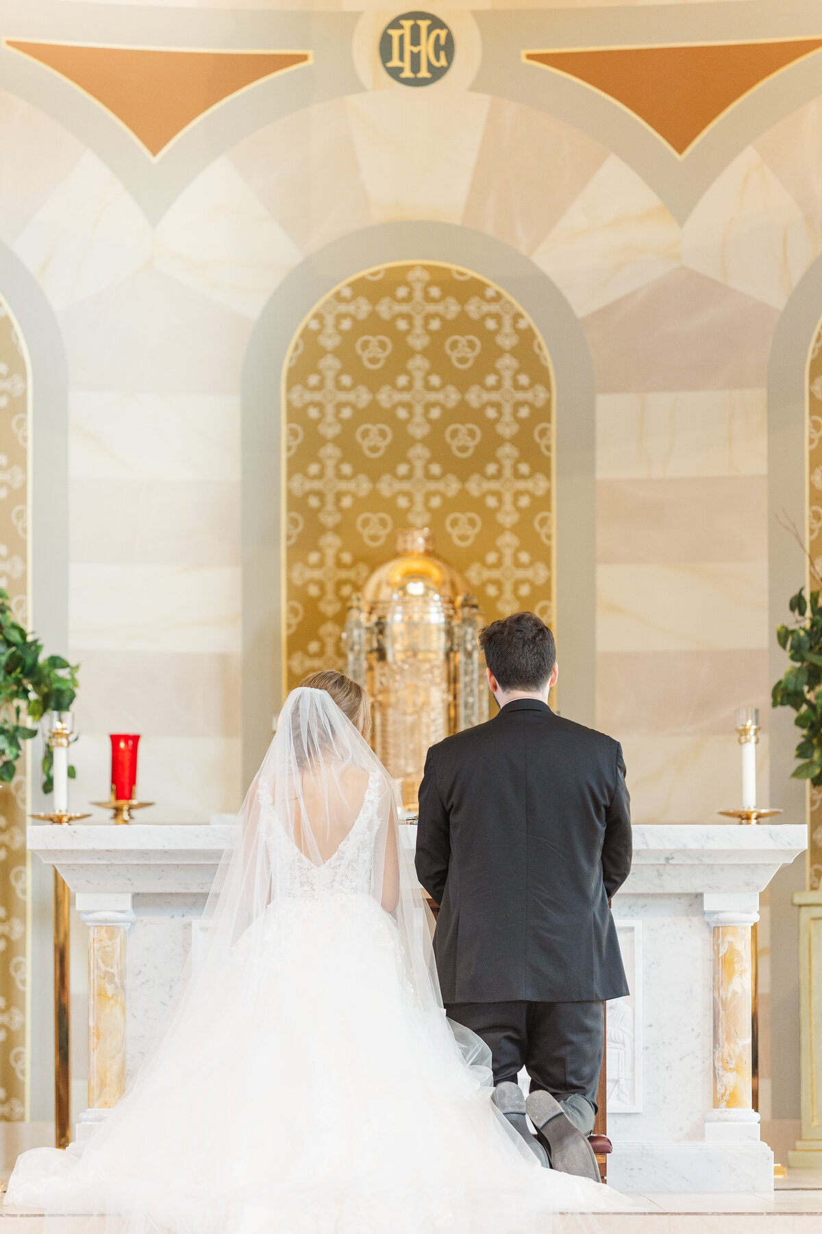 st-charles-WI-winter-wedding-photography-37