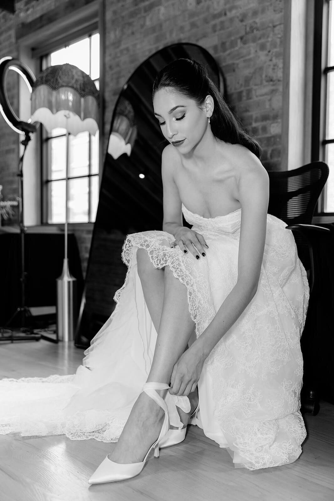 wilman-botanical-gardens-downtown-chicago-wedding-modern-022
