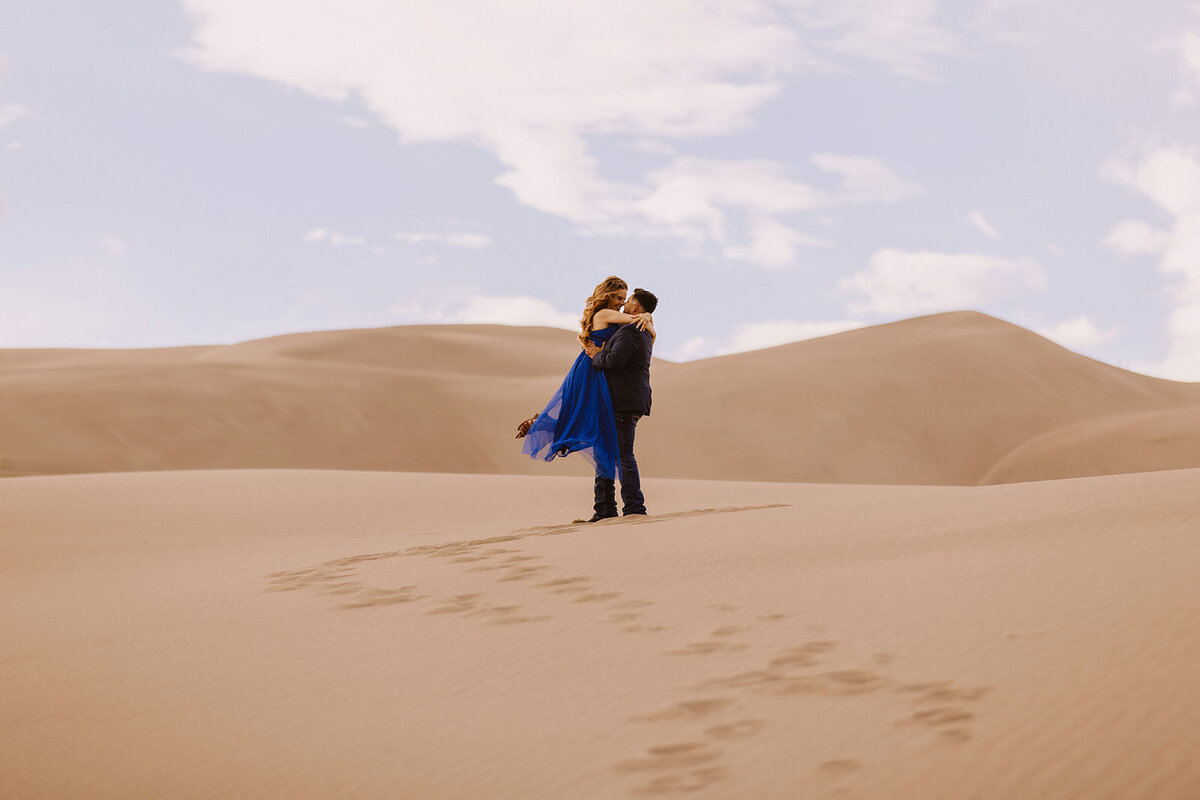Fort Collins Engagement Wedding Photographer Denver LGBTQ Queer Same Sex Inclusive Estes Park Colorado Venue Planner RMNP Liz Osban 075