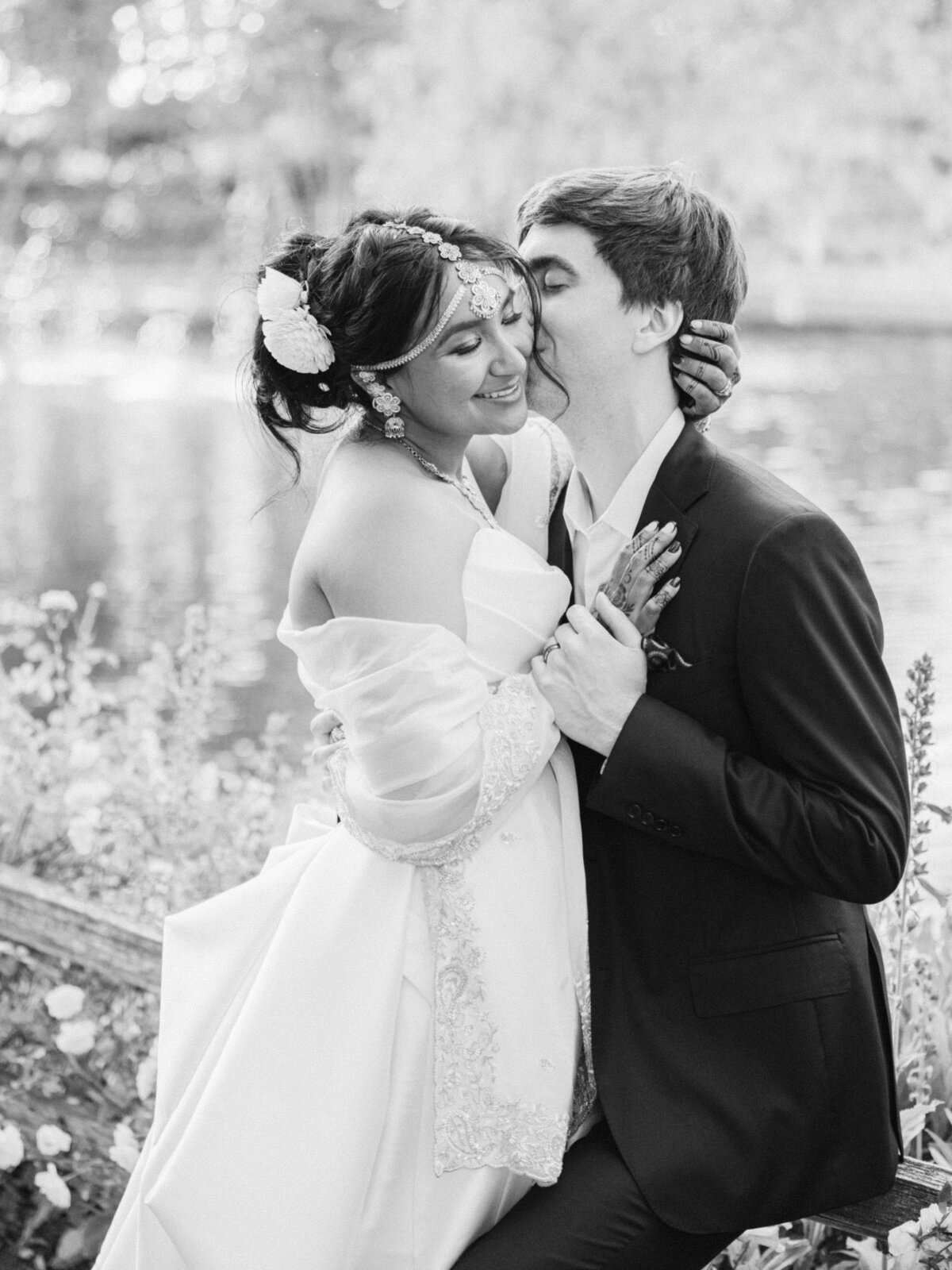 A breathtaking Destination Wedding , where Junmi and Chris exchanged vows against the backdrop of the Vineyard Captured with a timeless, editorial eye by Michael Asmussen, an internationally recognized destination wedding photographer specializing in luxury celebrations. Explore more of Michael’s work in Palm Springs, Los Angeles, Japan, Las Vegas, Seoul and beyond.
