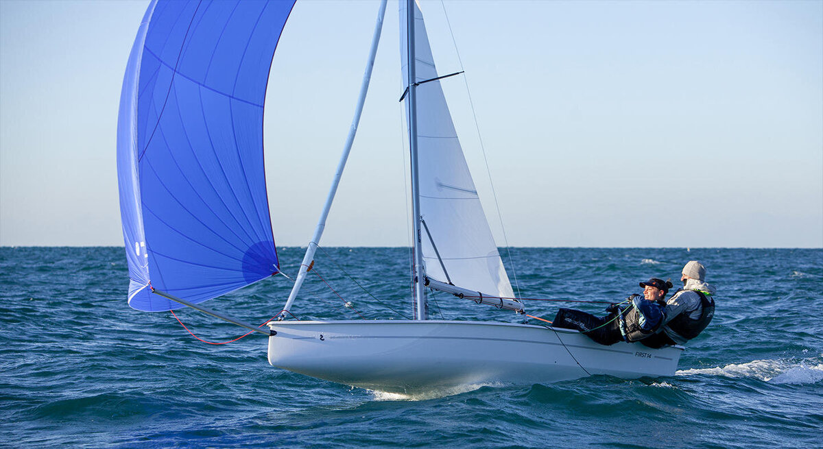 beneteau-first-14-exterior-4