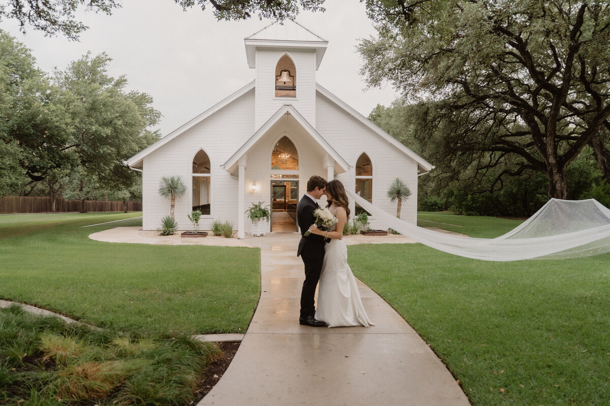 N&TWeddingPreviews-59