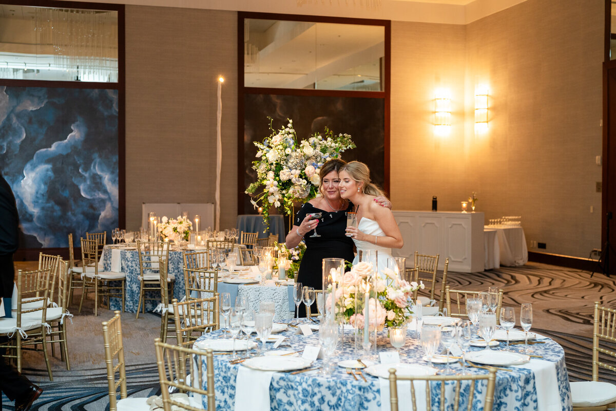 Grand Rapids Wedding Photographer JW Marriott716