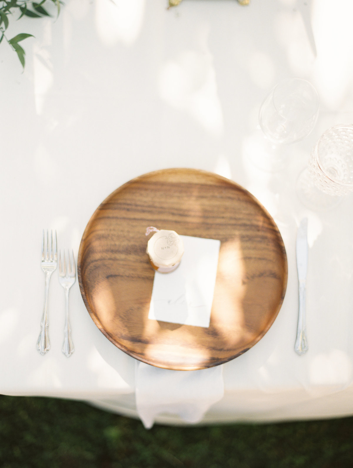 timber charger plate occasions 2