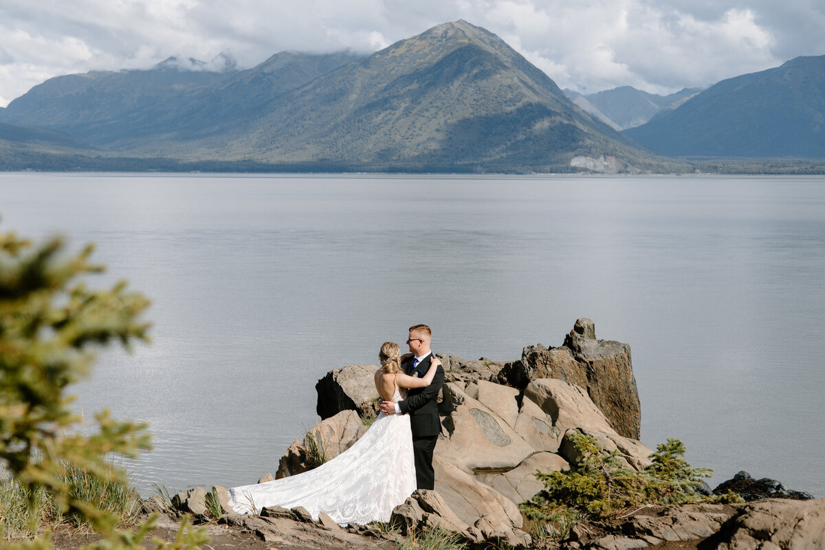 Brisa Breeze Photo Alaska Photographer Wedding Couples Engagement-4