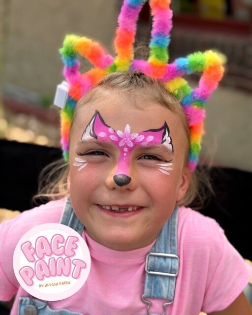 face-painting-by-alyssa-daken-cute-girls-pink-fox-flowers-face-paint-design