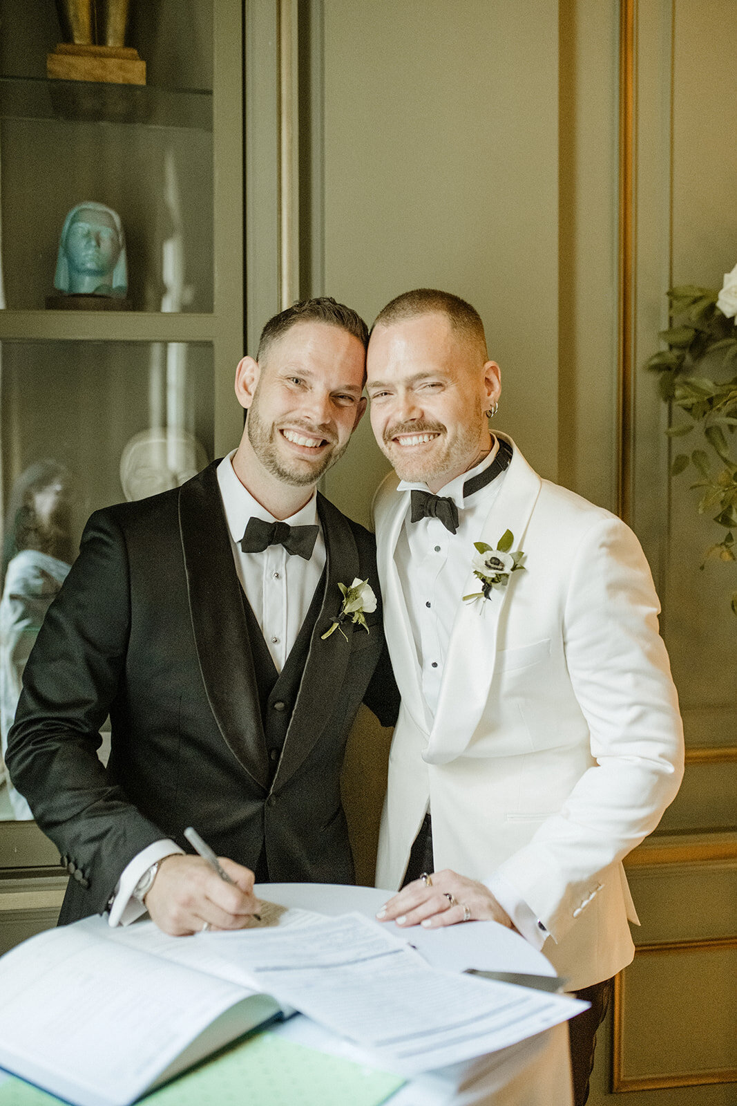 toront-university-club-lbtq+-wedding-couples-session-queer-positive-all-love-downtown-toronto-174