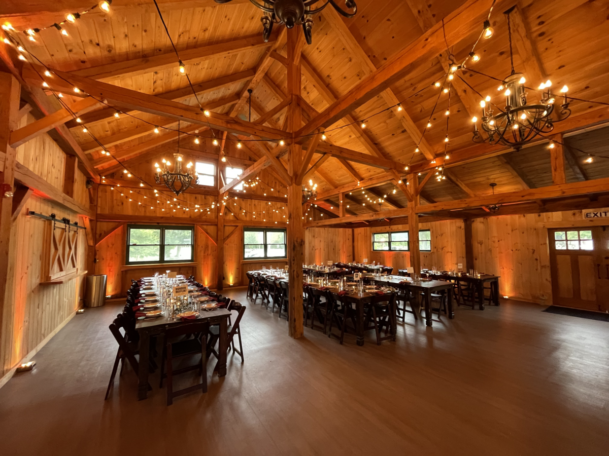 ct-wedding-rustic-barn-bistro-uplighting