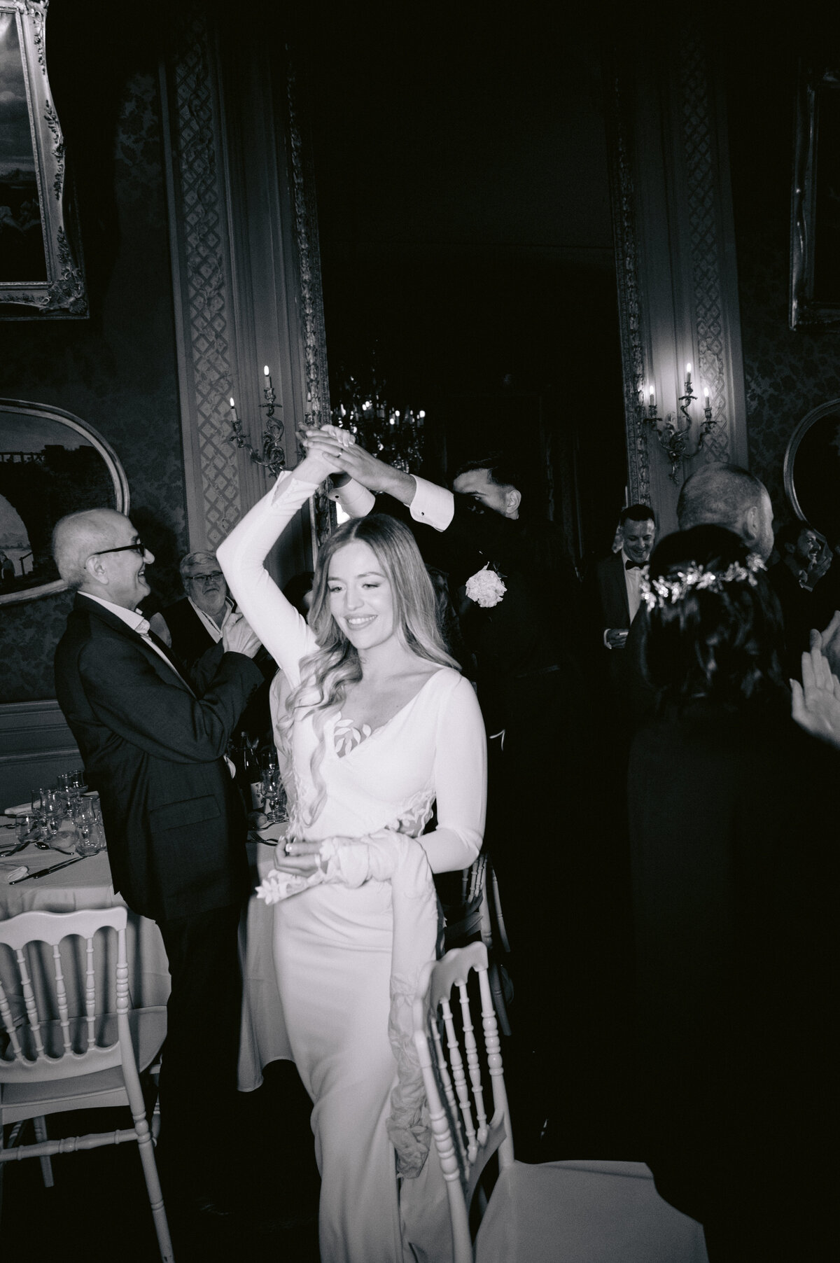 Mariage château de Champlâtreux Paris Photographe soirée danse mariée 