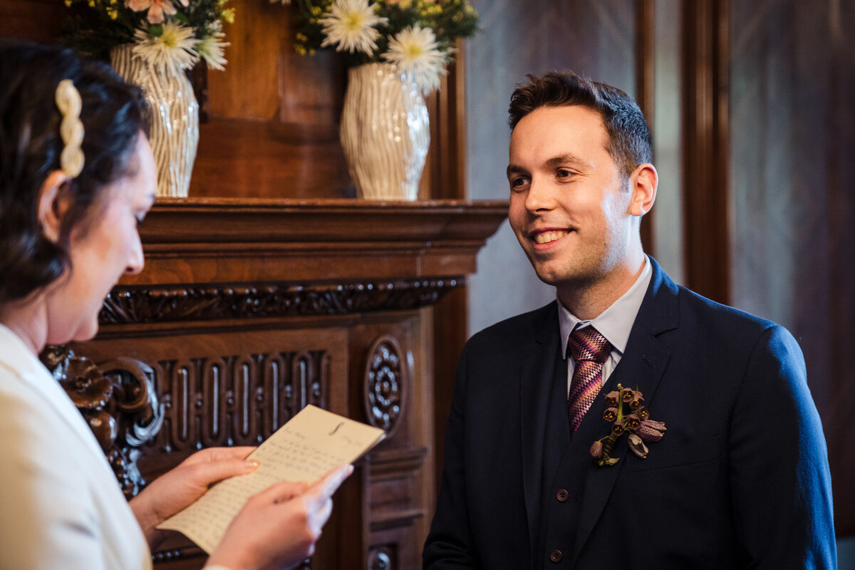 intimate-london-old-marylebone-town-hall-wedding-12