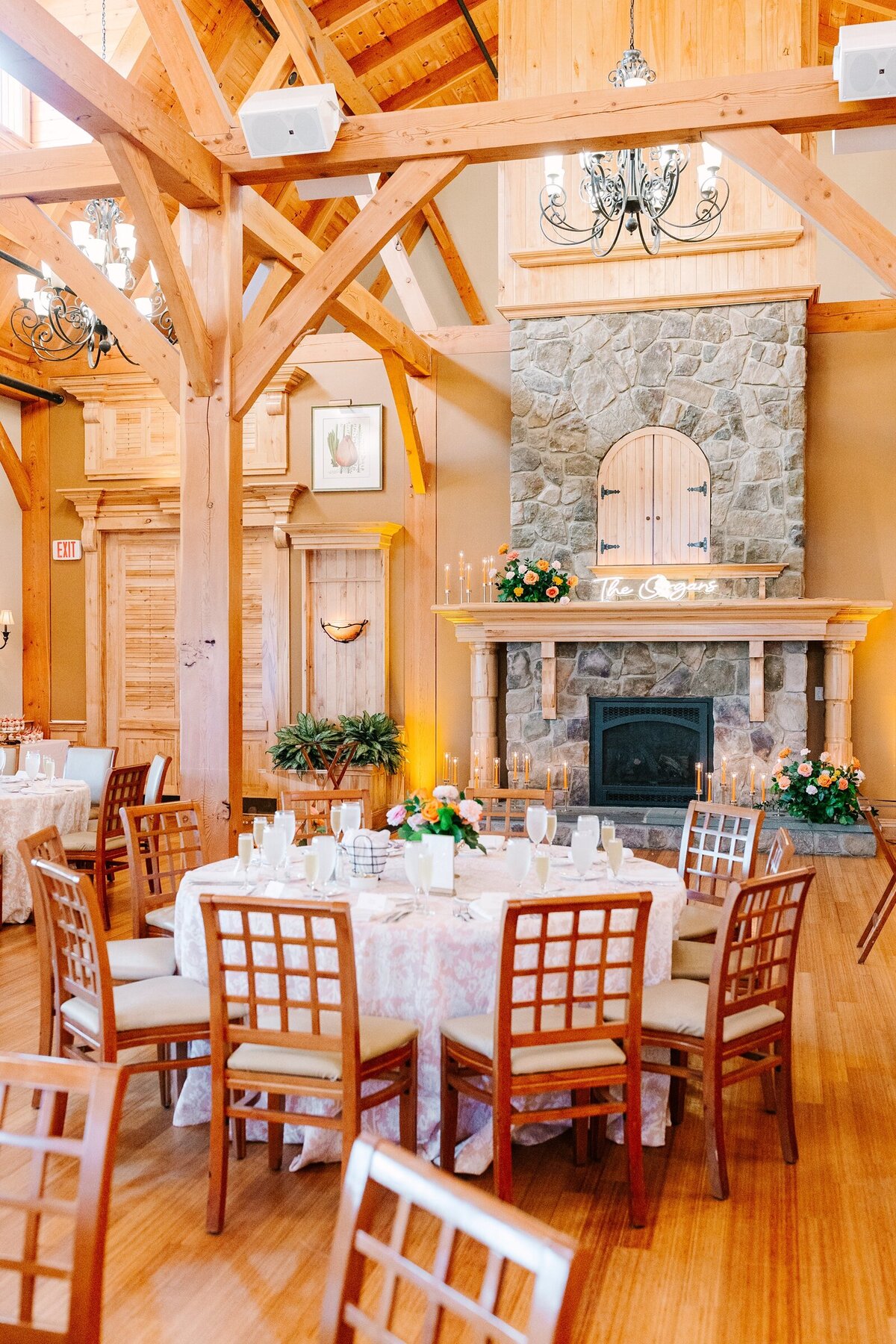 Vibrant_Palm_Springs_Inspired_Red_Barn_at_Outlook_Farm_Summer_Photography_Maine_Wedding_Photographer_0072