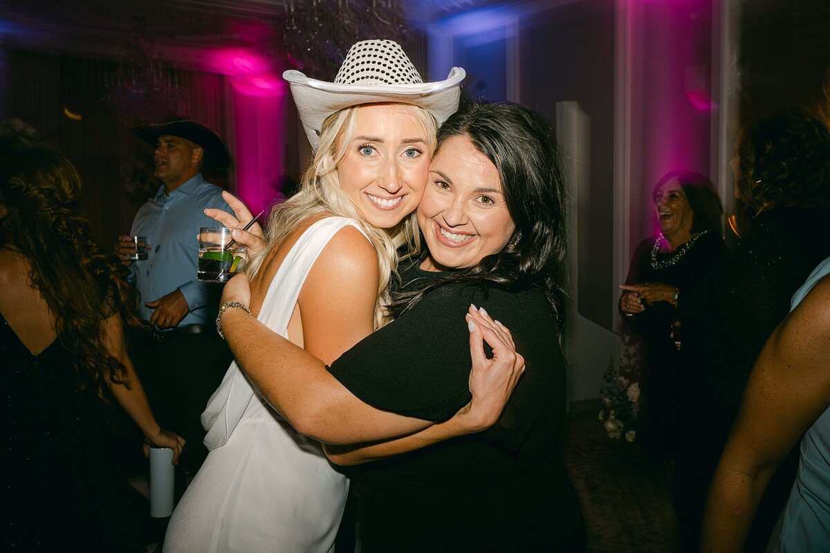Hotel Carmichael Wedding Alison Mae Photography_2024
