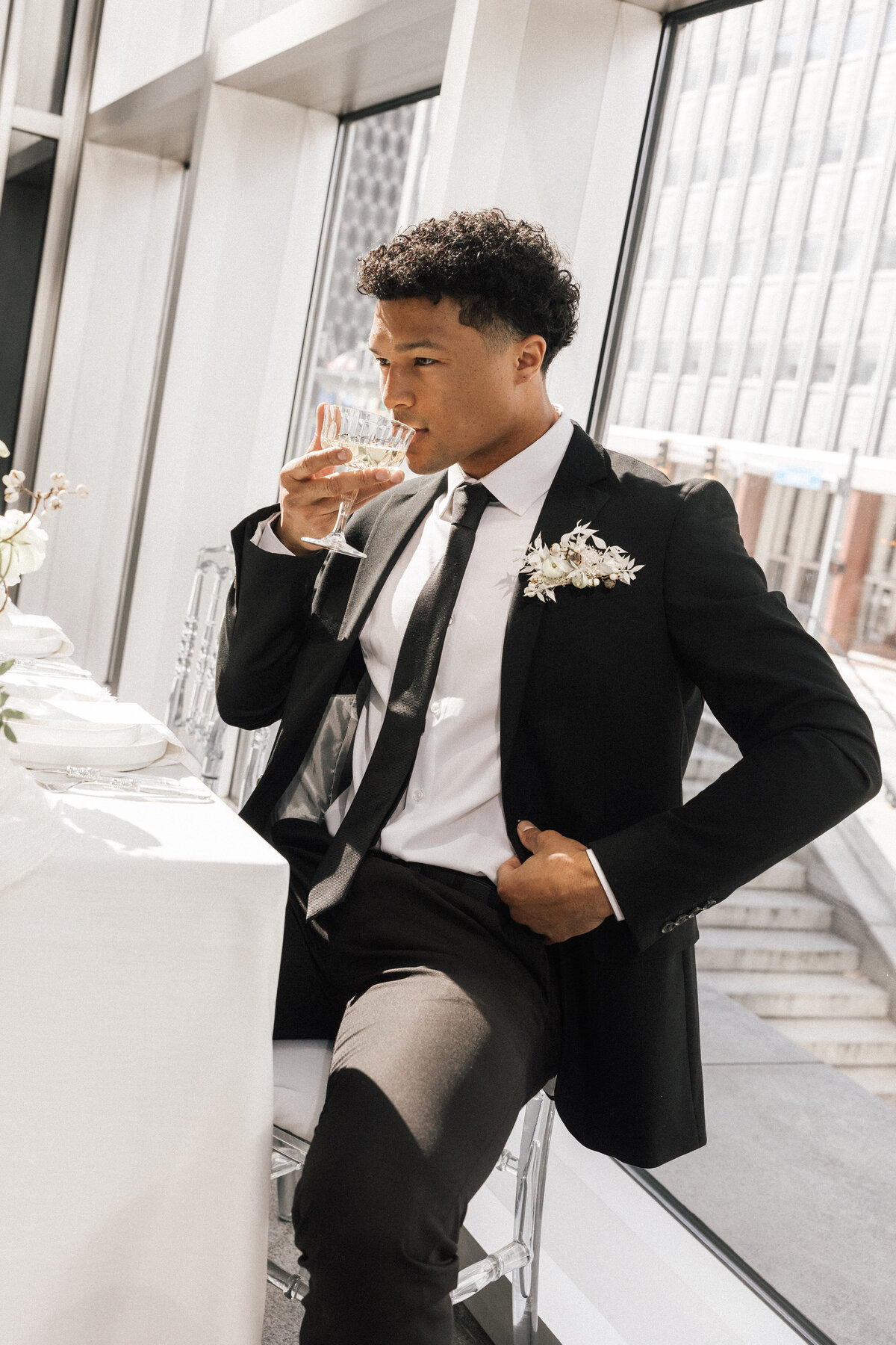 Monochromatic-Luxury-Wedding-Photography-Wintergarden-Pittsburgh-7859