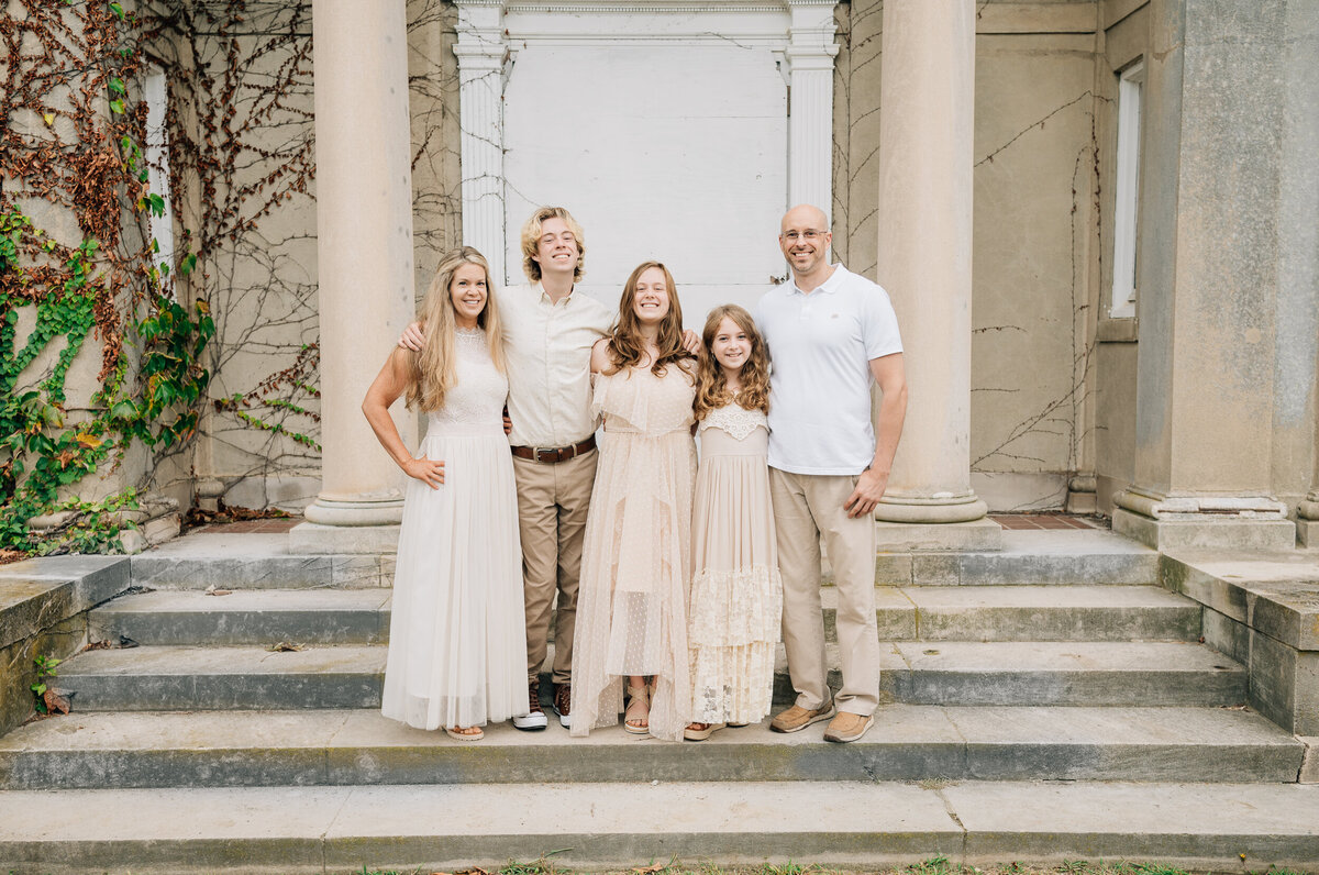 Sharon Leger Photography | Canton CT Newborn and Family Photographer -1