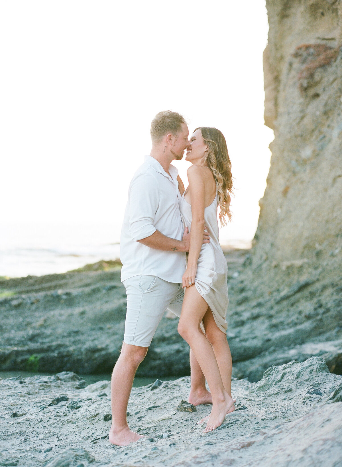 lagunabeachengagementphotos-azizstudios-0010