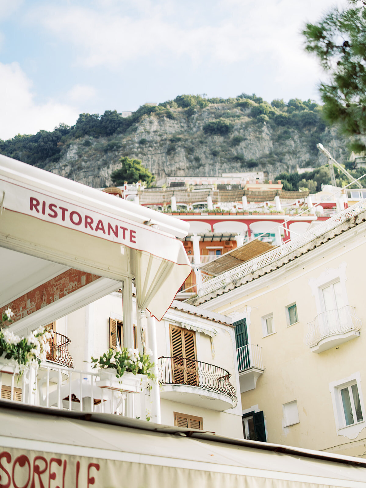 Bre-Jane-Photography-Alyssa-Dan-Positano-Italy-Wedding-Capri-Boat-Day1