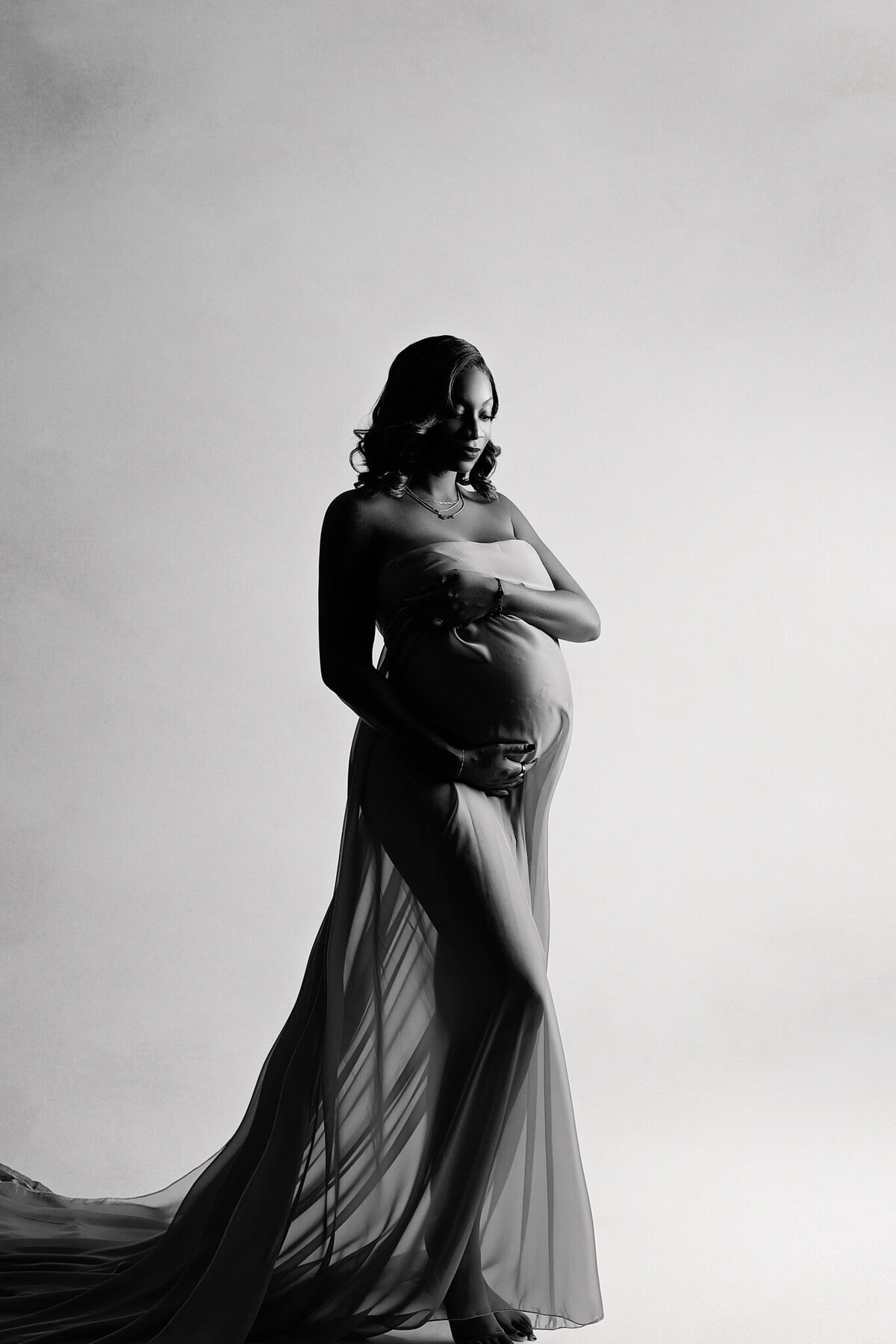 NW Arkansas maternity photographer, maternity photography near me, maternity portraits NW Arkansas, pregnancy photoshoot near me