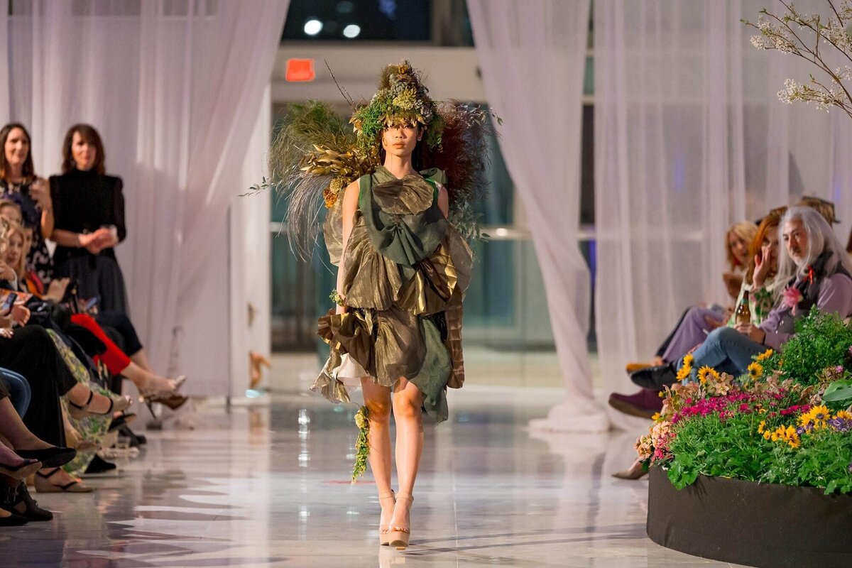 fashion-show-runway-lighting