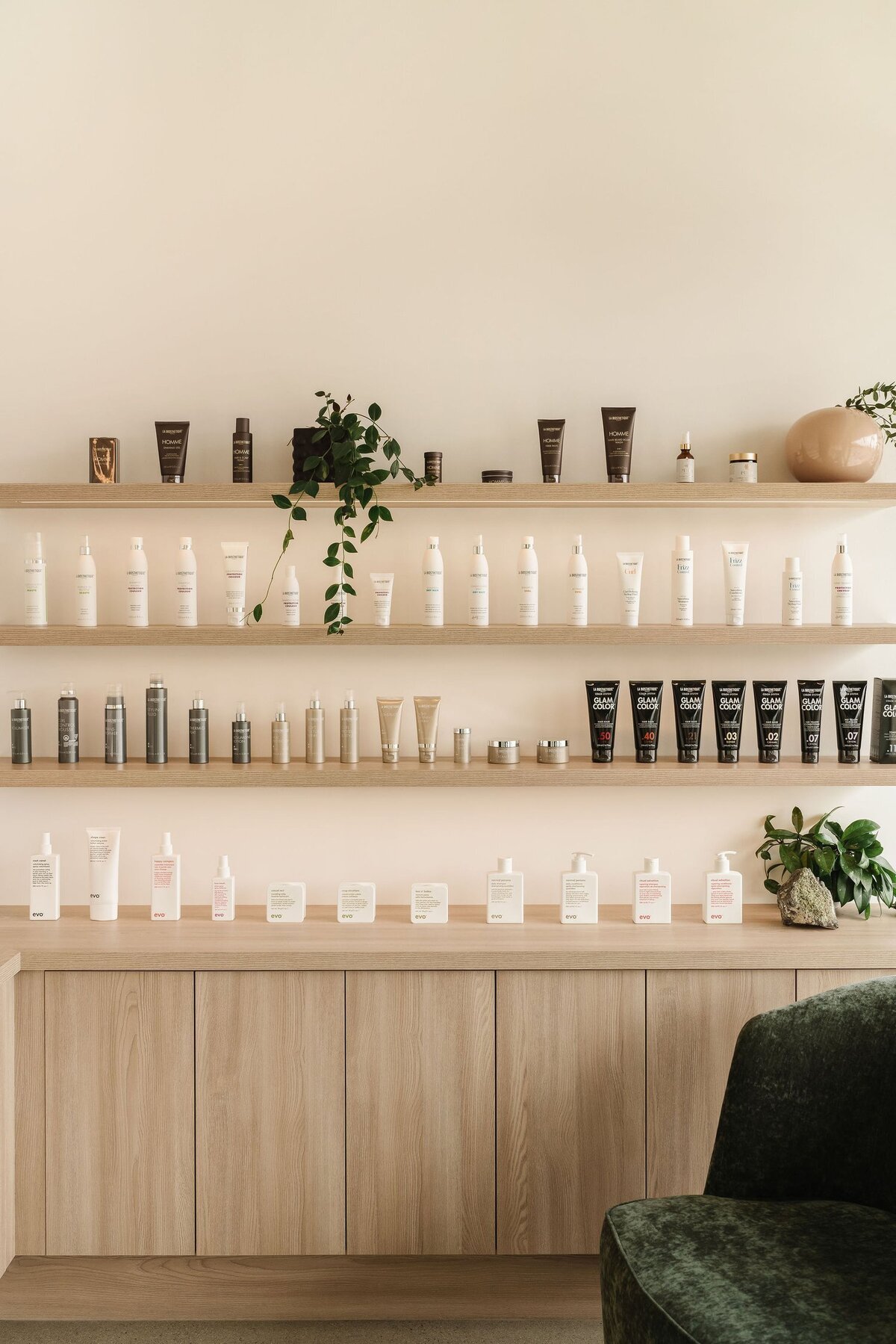 ChandraLaineDesign_SalonOlivine_18