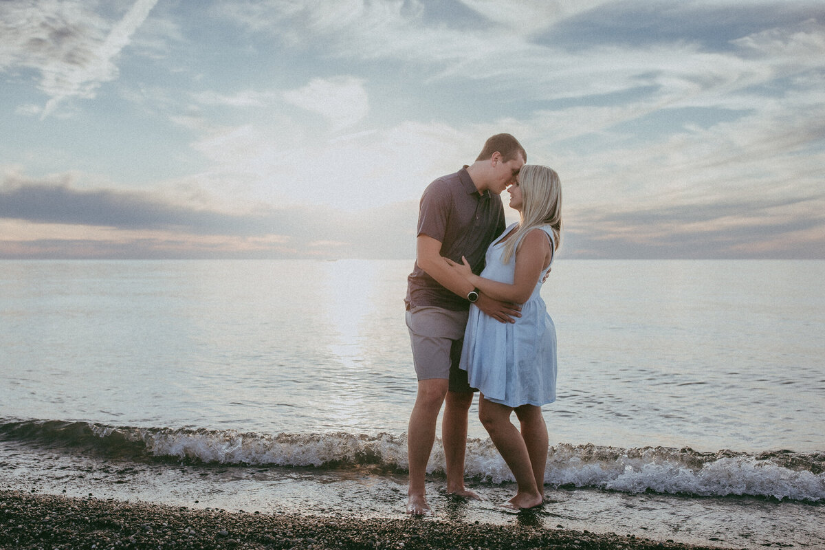 beautiful beach maternity photo session