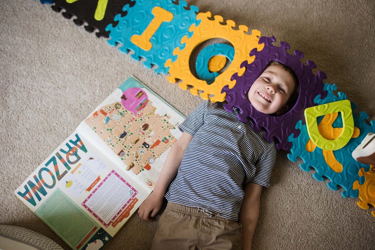 candid-natural-boston-newborn-family-photographer-zev-fisher-112