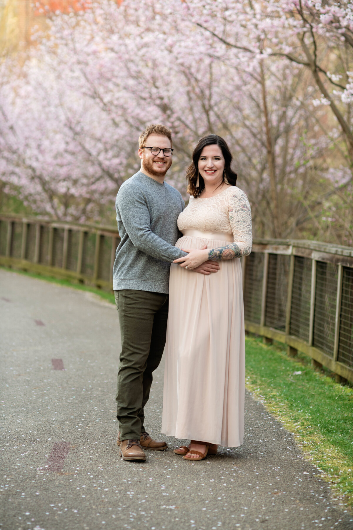Akron-Maternity-Portraits-Cherry-Blossom-towpath