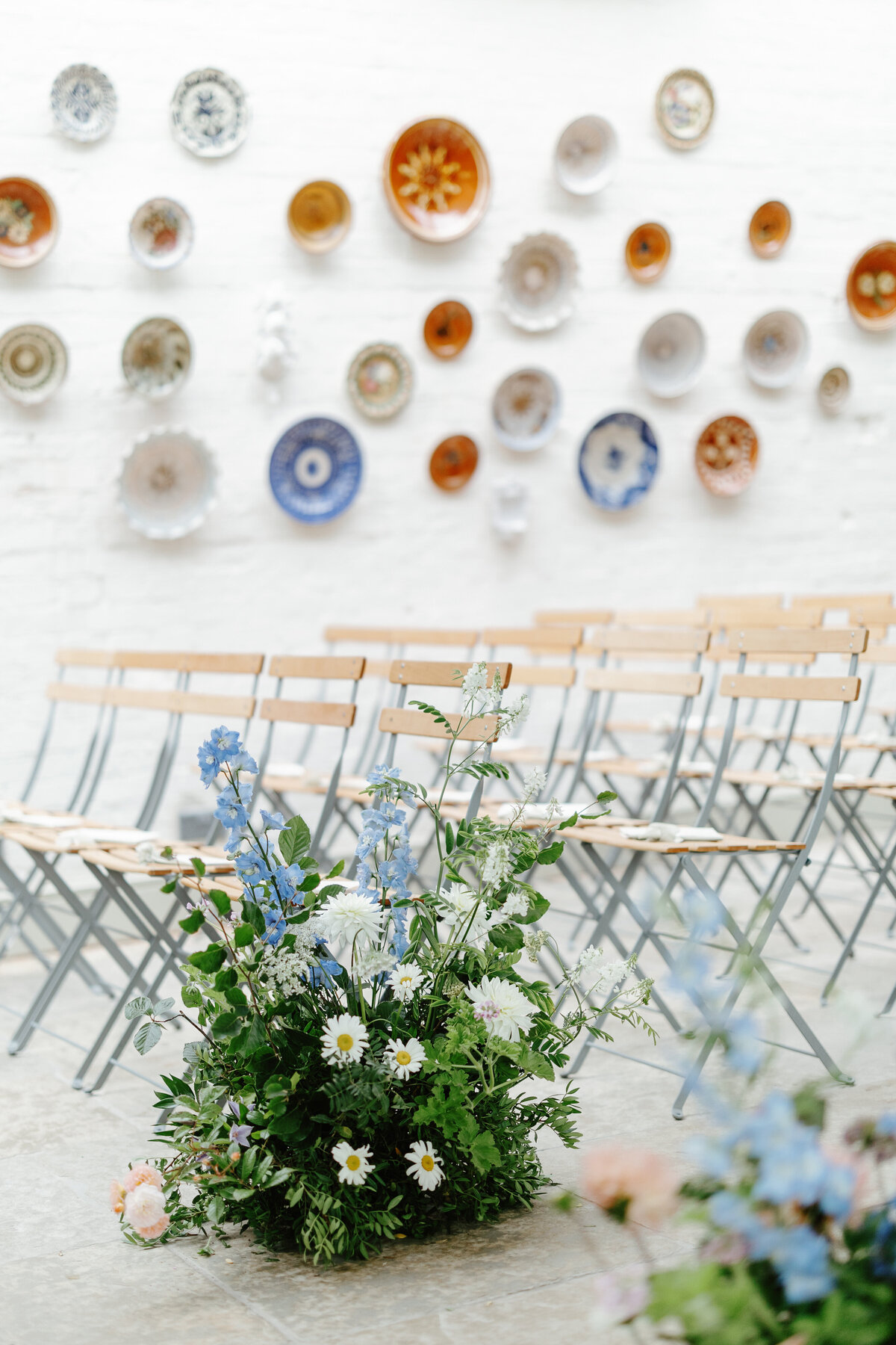 Chloe-Ely-Photography-Nick-Luke-Previews-25_Wizz & Wild Wedding Florals